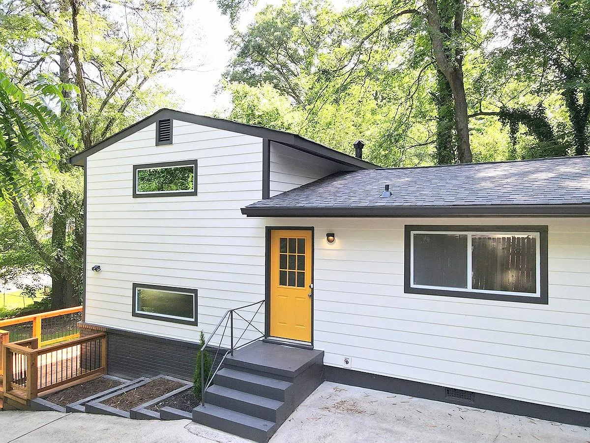 2 bed, 1100 sqft, $1,750 — Photo 1