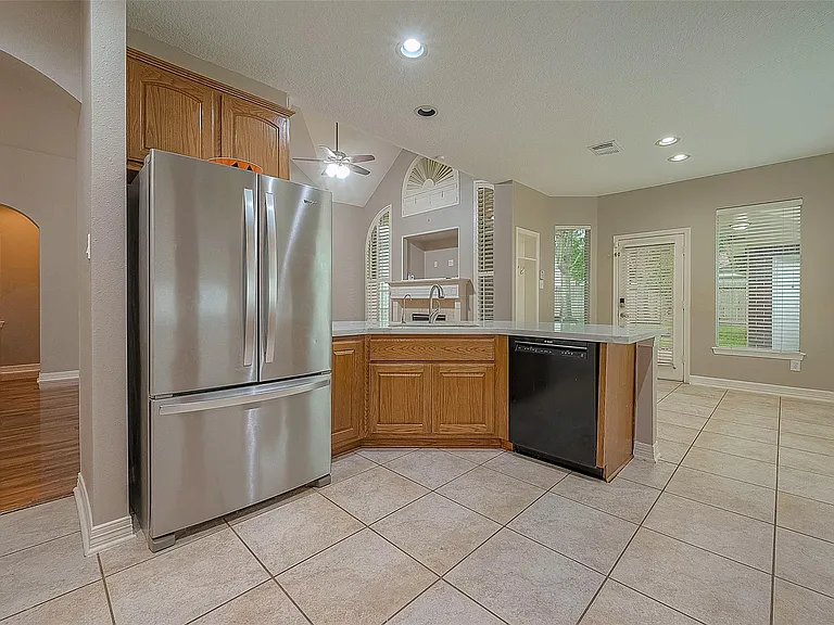 5910 Misty Island Ct — Photo 21