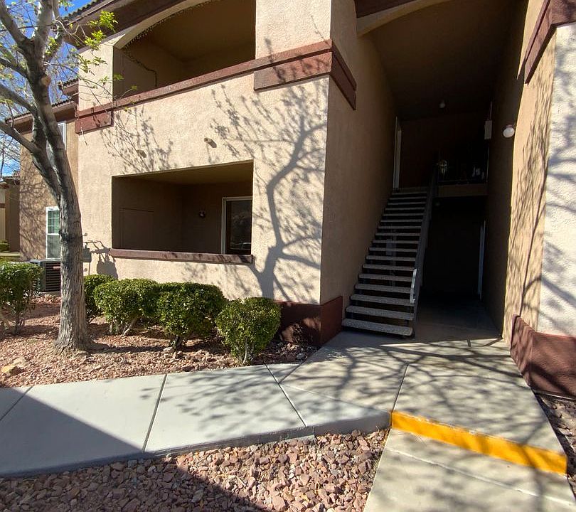 1st image of 231 W Horizon Ridge Pkwy APT 1421