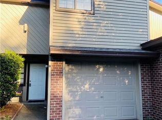 712 Tiger Blvd #B, Bentonville, AR 72712