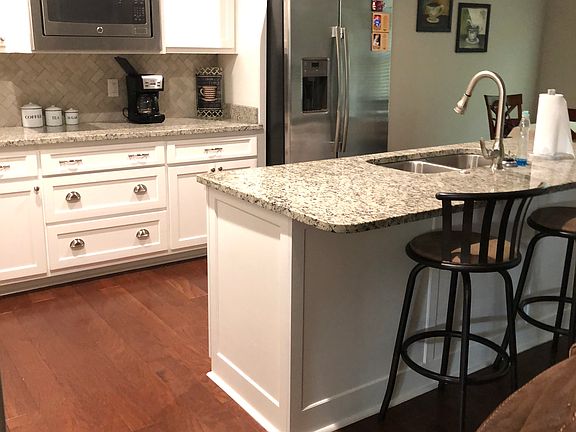 3rd image of 25 Green Meadows Blvd