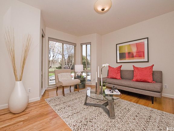 3rd image of 621 Arguello Blvd APT 101