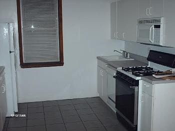2nd image of 1520 W Thomas St APT 2