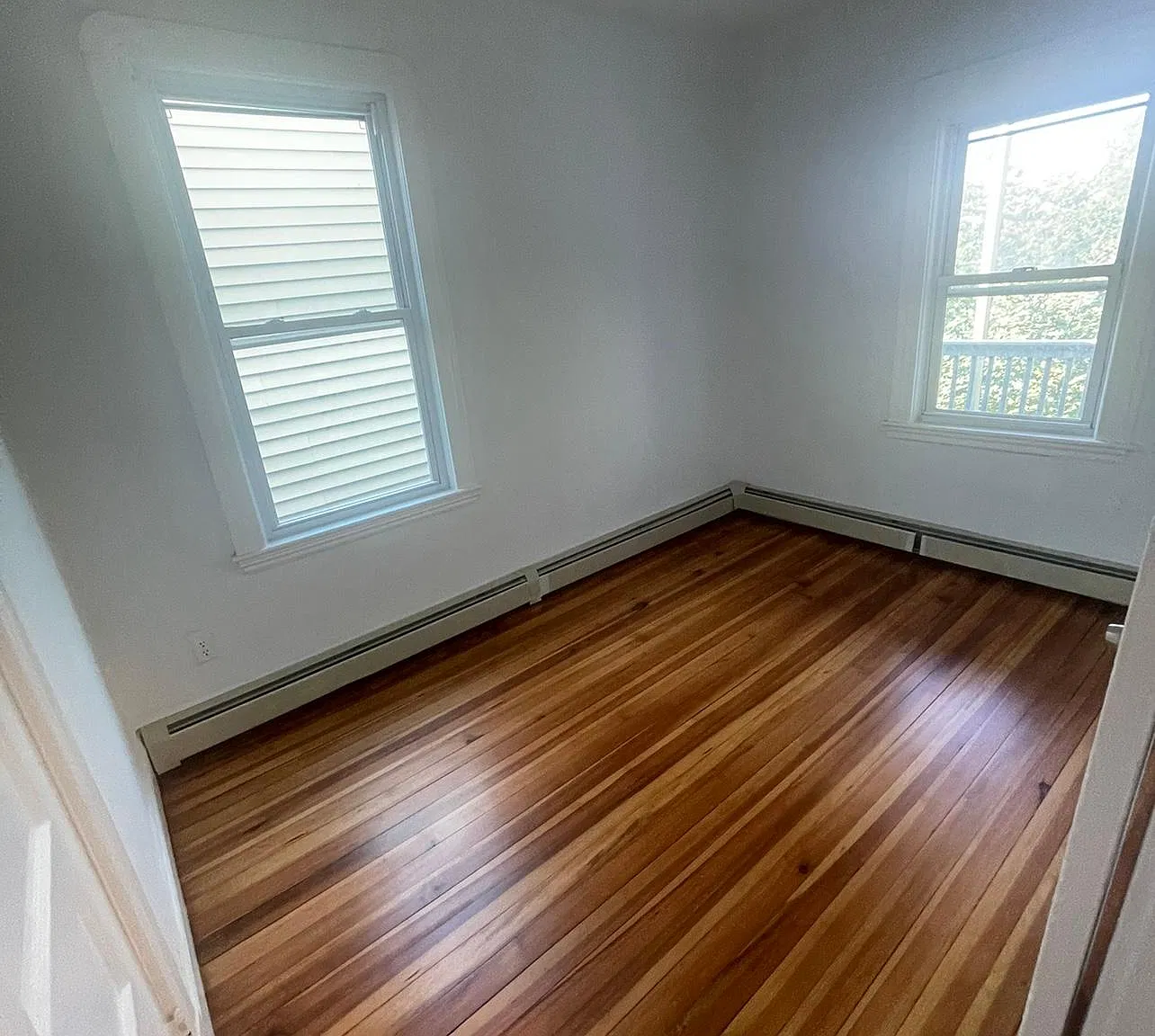 4 bed, 1137 sqft, $3,200 — Photo 2