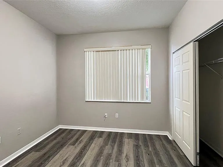 318 Sand Ridge Dr — Photo 9