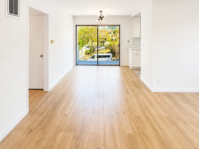 1217 S Ogden Dr #5 — Photo 10