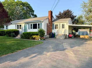 22 Sanborn Rd, Hampton, NH 03842