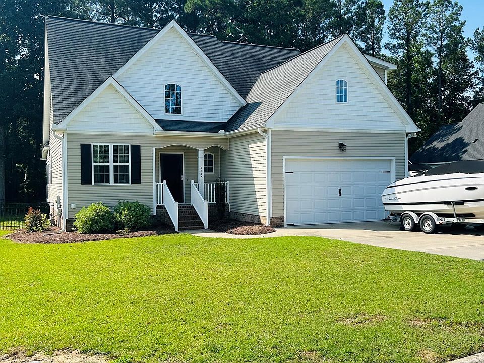 1st image of 2215 Franklin Drive