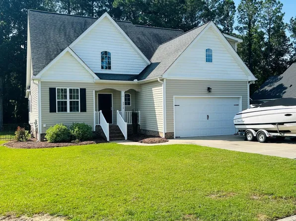 2215 Franklin Drive, Winterville, NC 28590