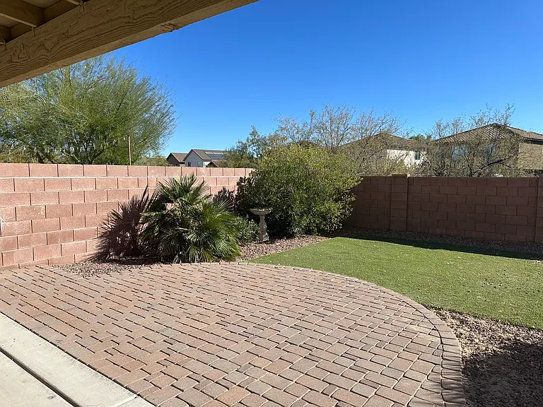 917 W Placita Canalito — Photo 25
