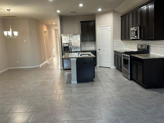 3rd image of 2128 Del Mar Dr