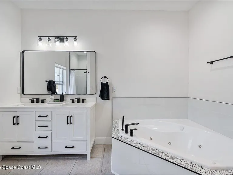 356 Olster St SW — Photo 22