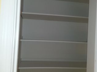 302 Signal Ct, Sterling, VA 20164