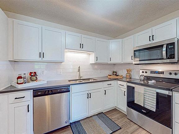3rd image of 200 Nathan Ln N #252
