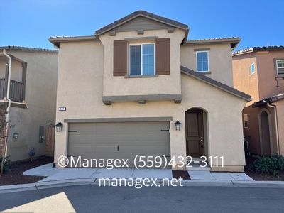 922 Winchell Way W, Madera, CA, 93636