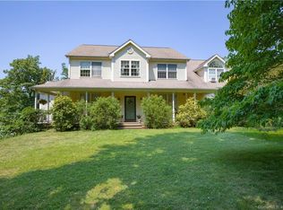 90 Whispering Woods Rd, Guilford, CT 06437