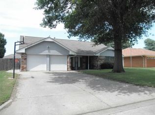 1525 W Broadway Ave, Ponca City, OK 74601