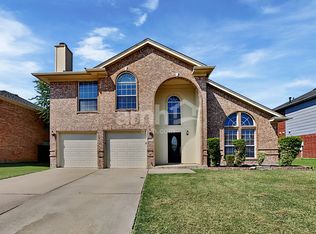 906 Brair Run Dr, Mansfield, TX 76063