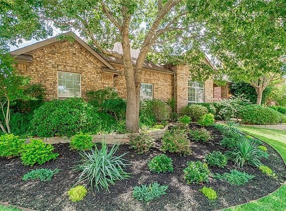 2nd image of 7201 Royal Glen Trl