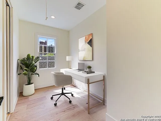 310 Lavaca St #101 — Photo 17