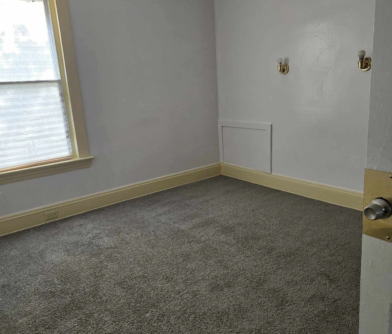 15448 Calcutta Ave — Photo 4
