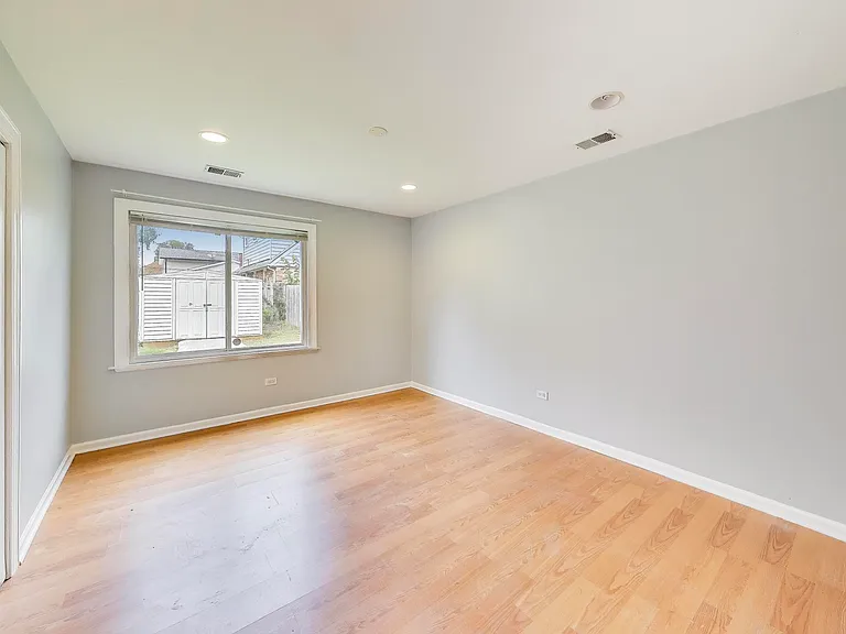 615 The Ln — Photo 19