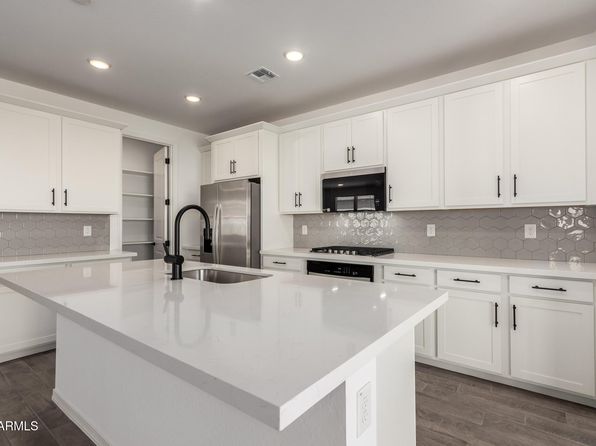 4034 W Nora Dr, San Tan Valley, AZ 85144
