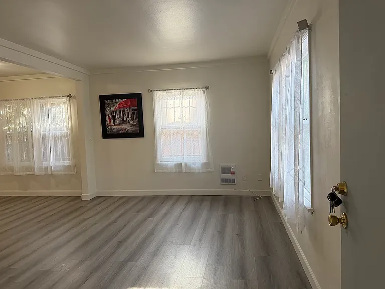 1825 E Broadway #2 — Photo 5