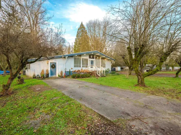18701 88th Ave, Surrey, BC V4N 5T1