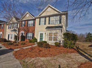 1612 Olivers Crossing Cir, Winston Salem, NC 27127