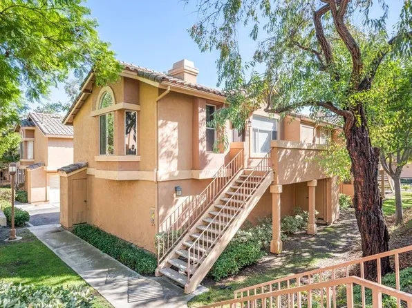 19431 Rue De Valore APT 8A, Foothill Ranch, CA 92610