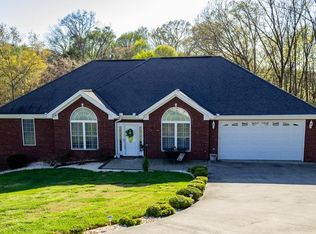 4977 Cedar Cove Dr, Morristown, TN 37814