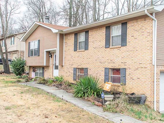 3rd image of 859 Whisperwood Trl NW