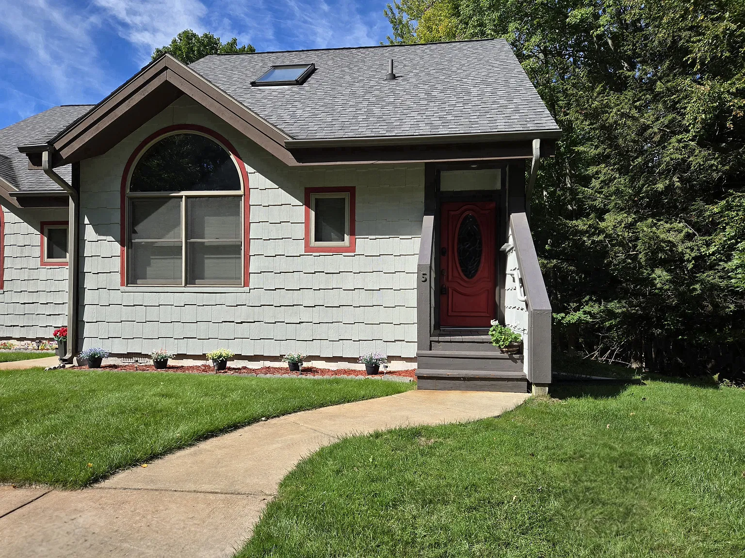 2 bed, 1380 sqft, $1,400 — Photo 1