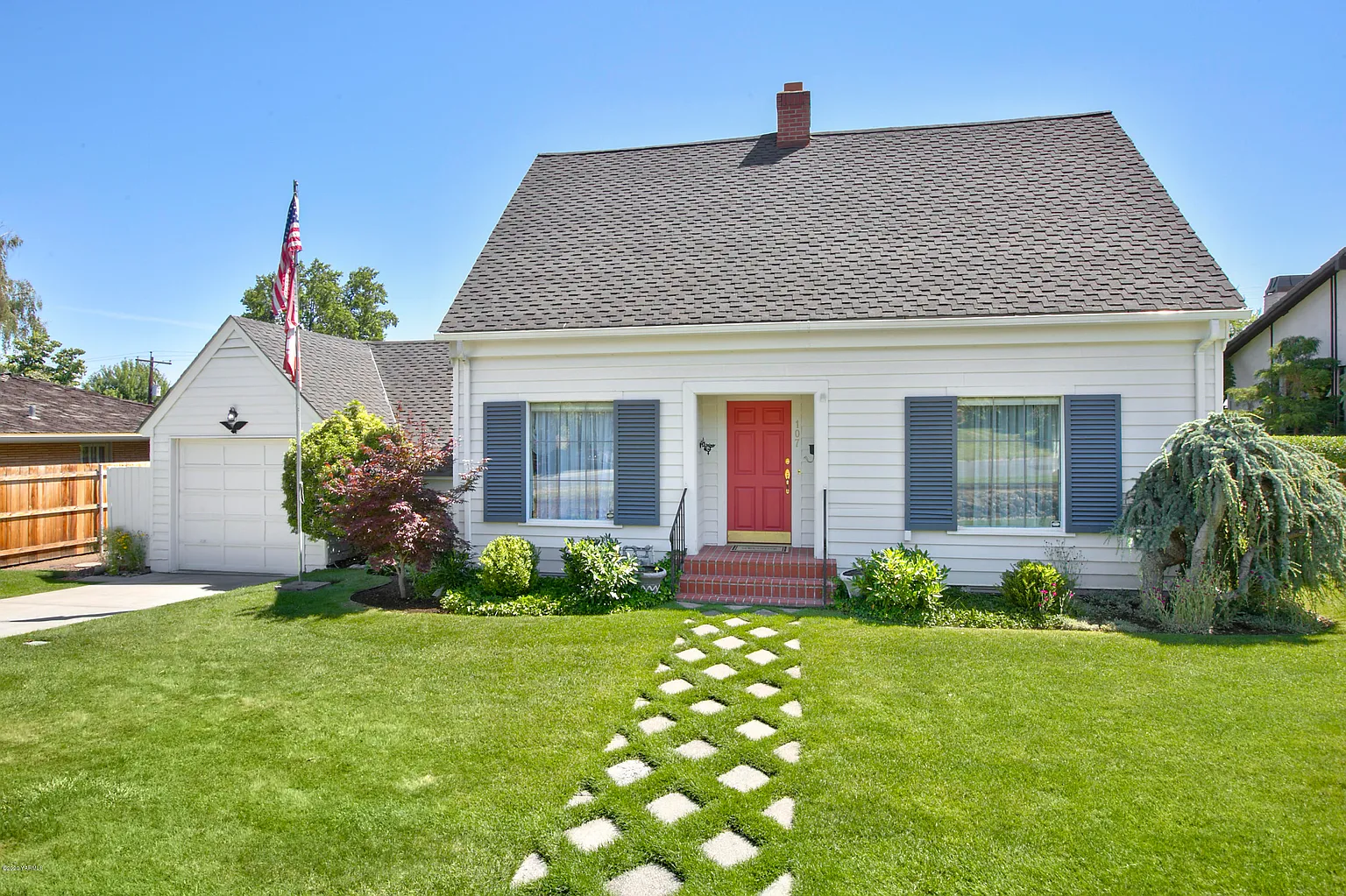 107 Gilbert Dr photo 1