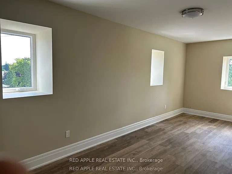 66 Albert St W #1 — Photo 6