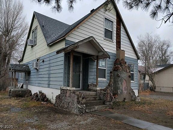 2nd image of 403 4th St