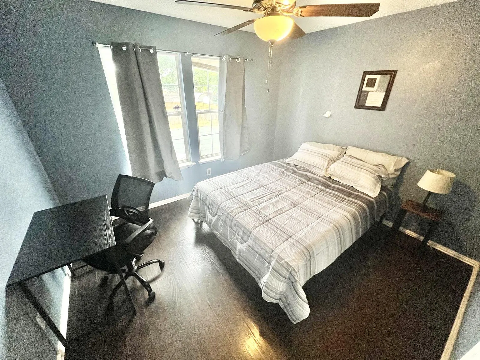 4 bed, 2.5 bath, 1980 sqft, $754 — Photo 1