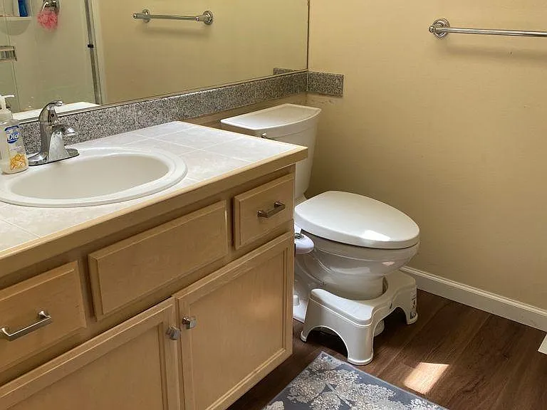11210 Slater Ave NE #102 — Photo 5