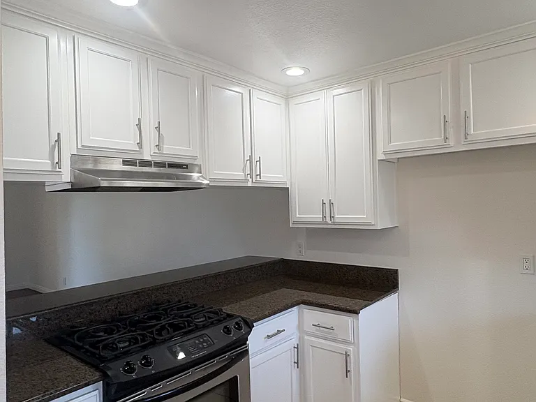 1414 Coronado Ave #303 — Photo 3