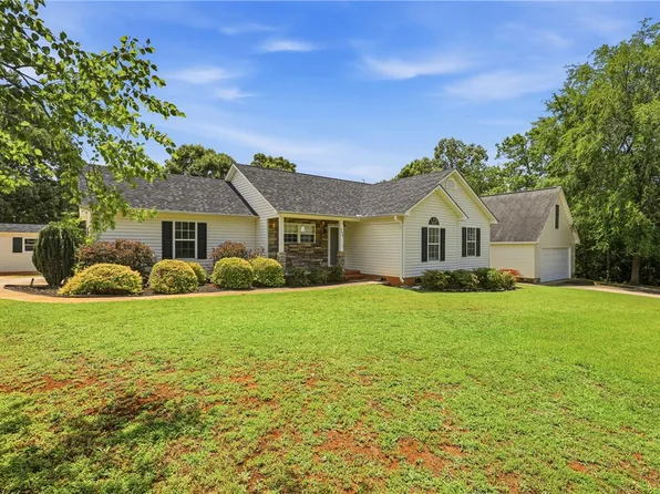 509 Old Shoals Dr, Anderson, SC 29625