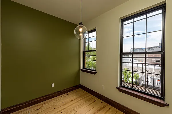 Rented by Nooklyn NYC LLC | media 33