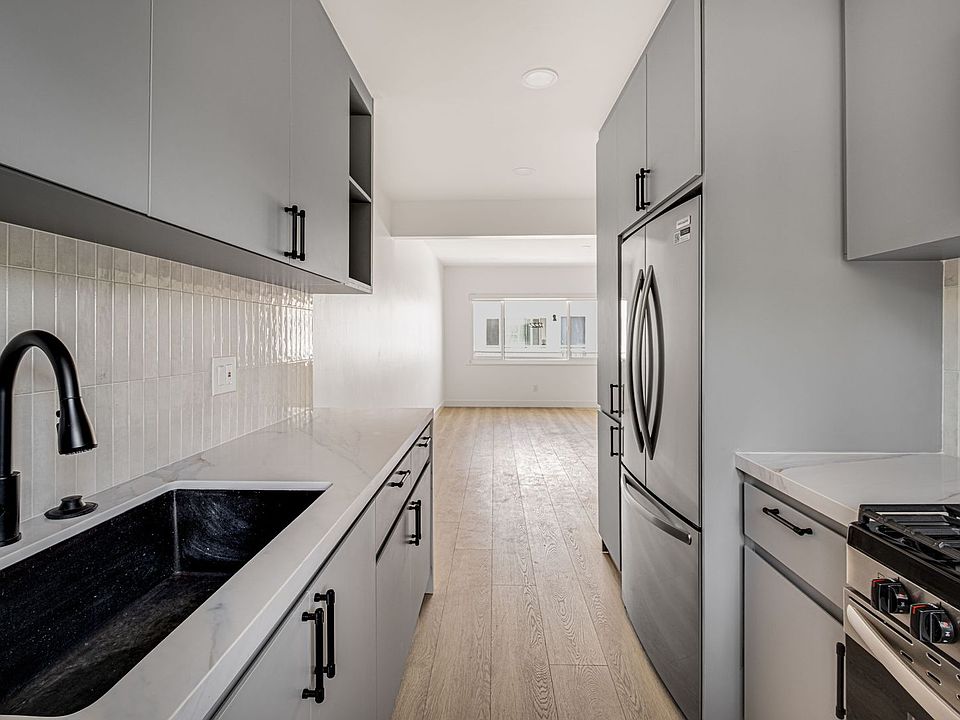 1st image of 1210-1224 Felspar St #1220