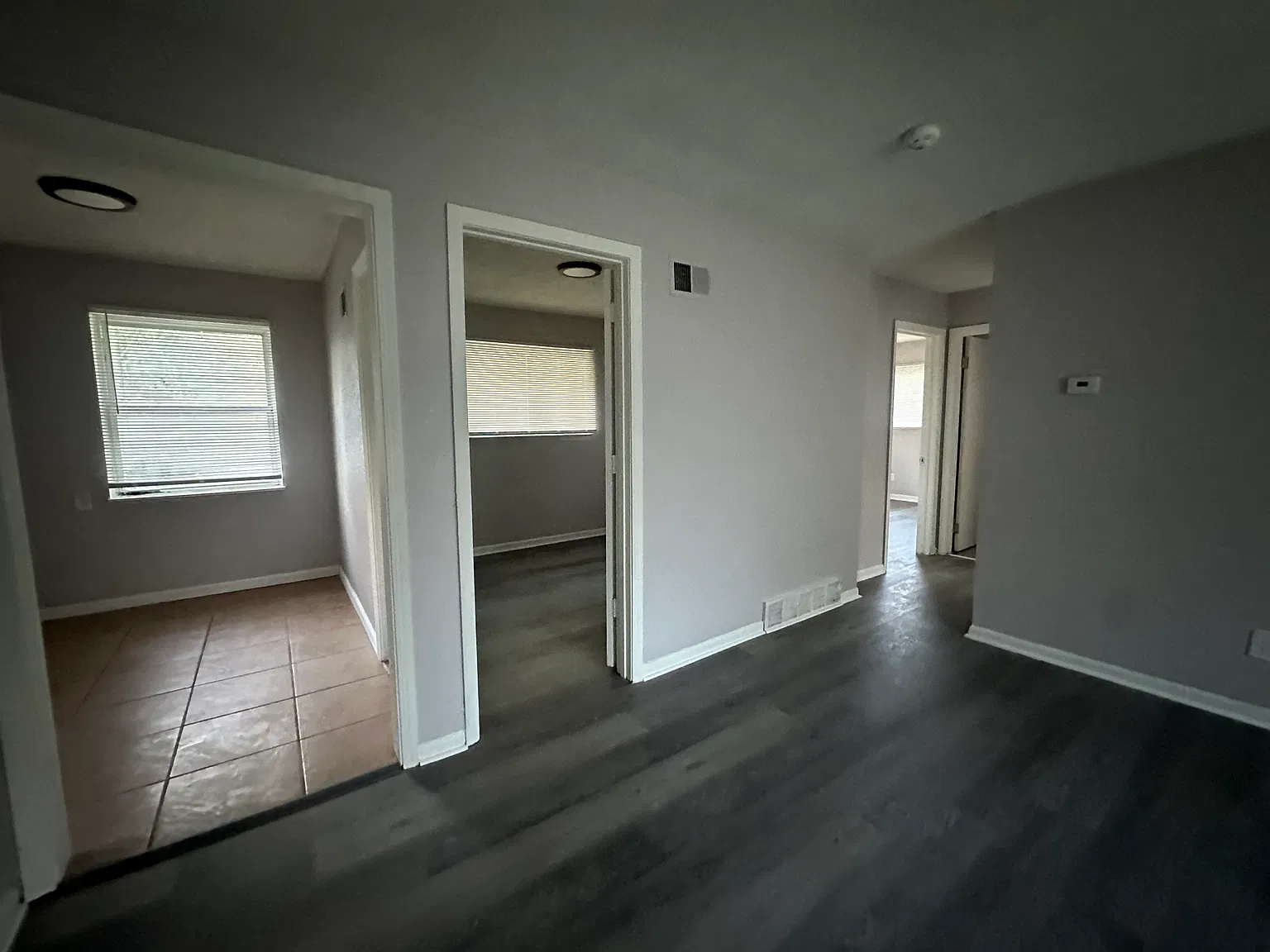 3 bed, 936 sqft, $1,500 — Photo 4