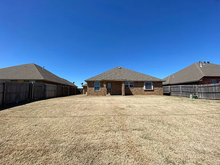 3017 Line Dr — Photo 43