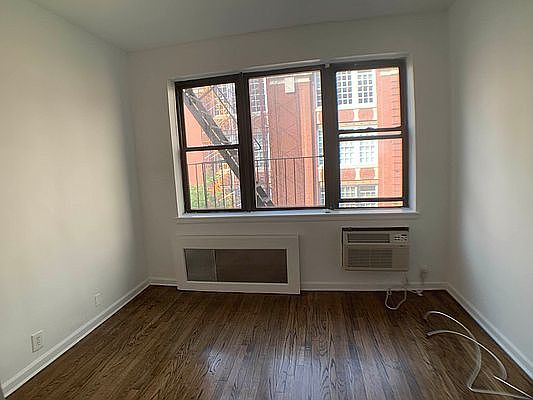 2nd image of 418 E 88th St APT 4B