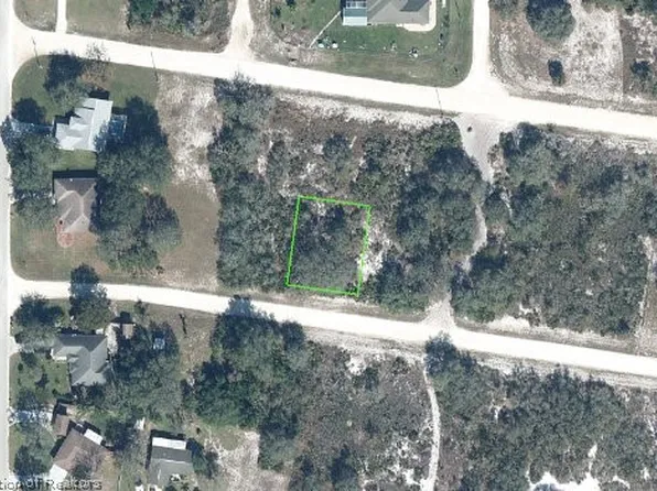 2214 W Lowen Rd, Avon Park, FL 33825