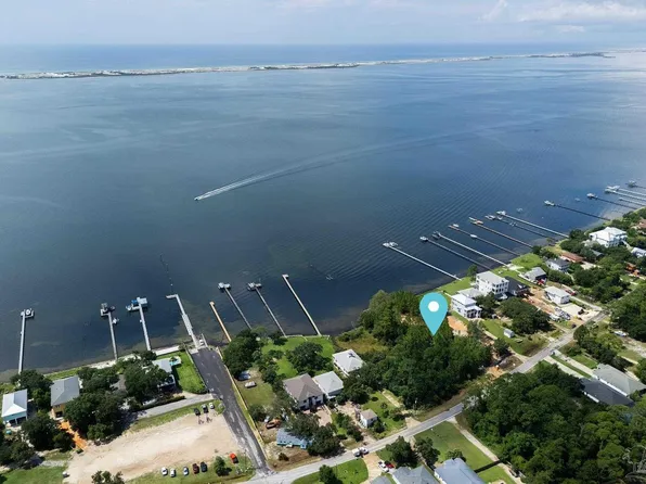5275 Soundside Dr, Gulf Breeze, FL 32563