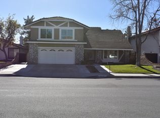 20456 Calhaven Dr, Santa Clarita, CA 91390