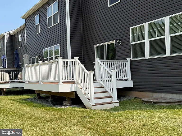 8 Egret Way — Photo 2